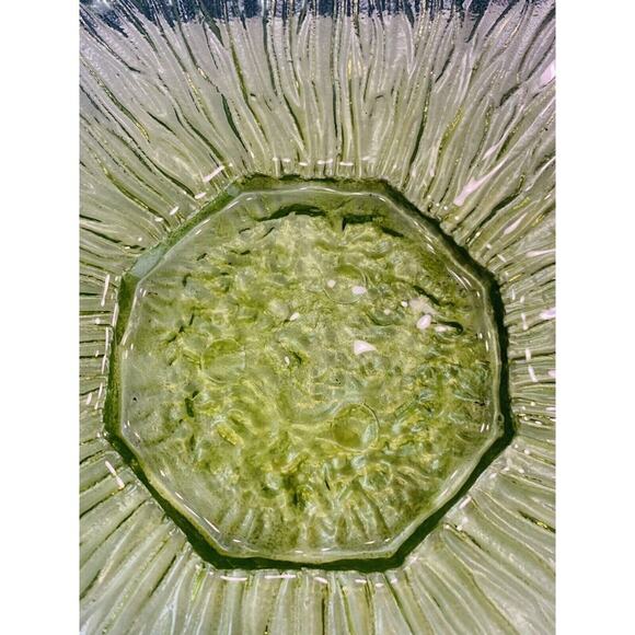 17” Green Sunflower Platter Hand Blown Art Glass Large Serving Tray Heavy Flower - Picture 5 of 12